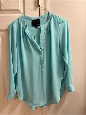 Harlowe & Graham Aqua Split-Neck Blouse